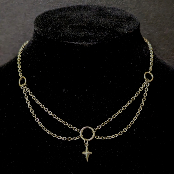 Elegant Silver Stainless Steel Chain Necklace with Star Pendant - Picture 3 of 4